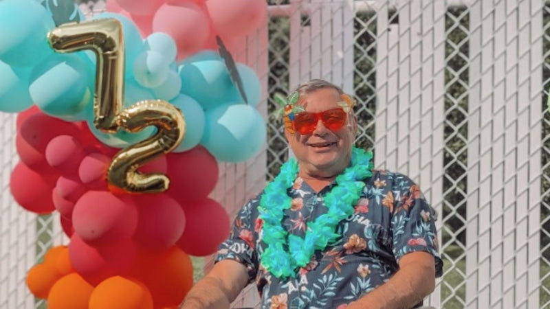 🍹 Throw the Ultimate Tropical Birthday Party for Adults 🌴