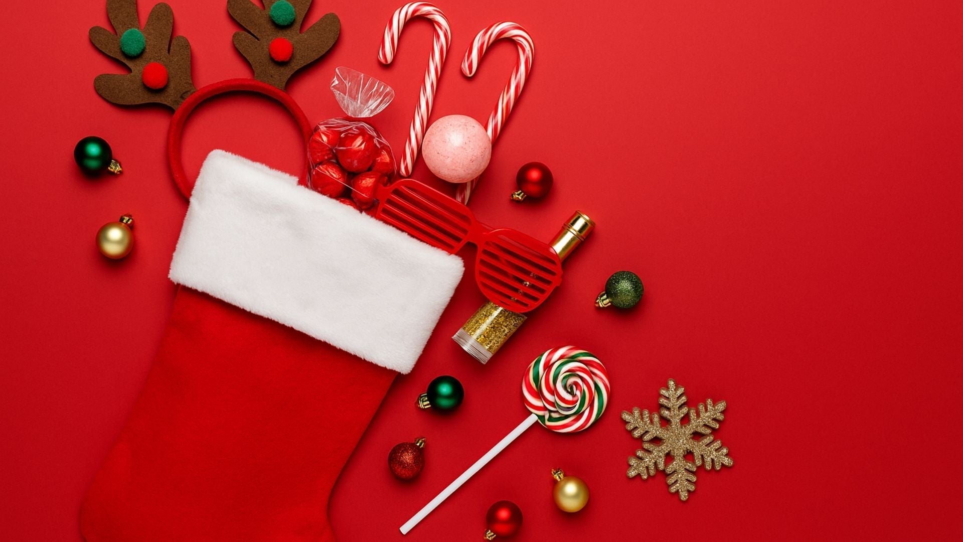 Stocking Ideas Under $20: Fun, Affordable & 100% Festive