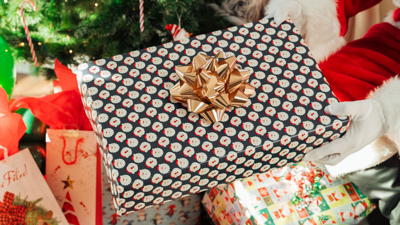 Gift Wrapping Made Easy: Tips & Tricks
