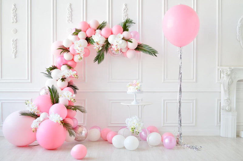 Easy and quick, go for a balloon garland! - Party Expert