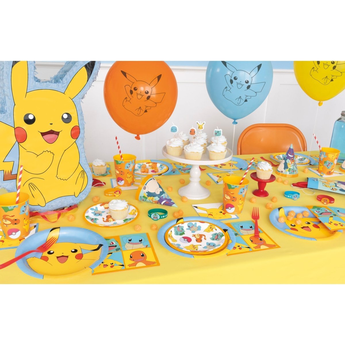 Nappe de fête, 2 pièce, nappe en plastique colorée, 137 x 274 cm, nappe Nappe de fête, 2 pièce, nappe en plastique colorée, 137 x 274 cm, nappe