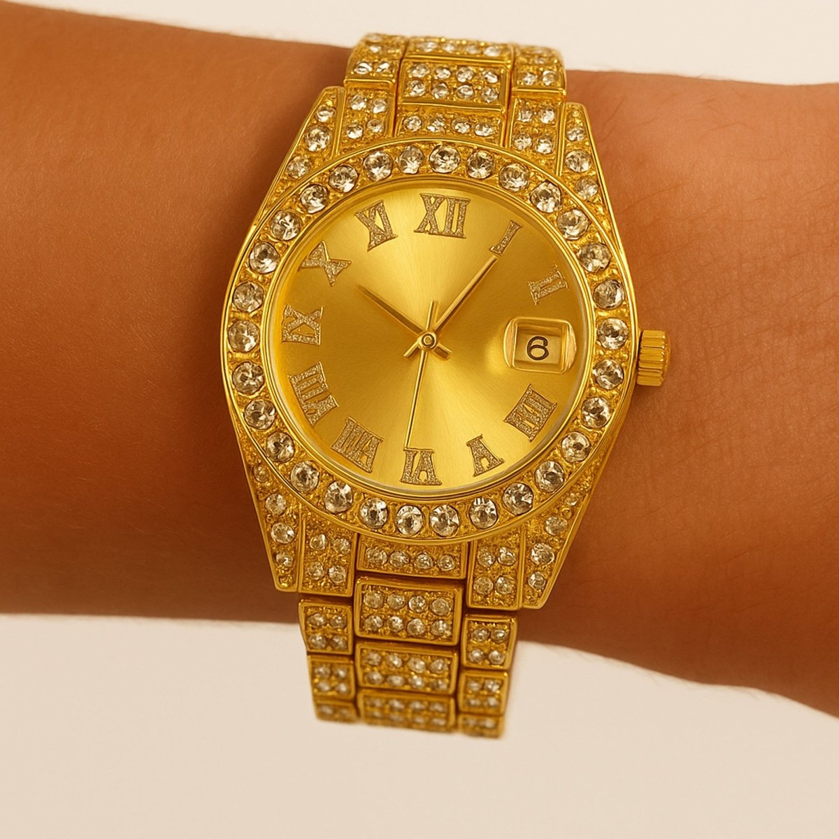 DONGGUAN HUAWANG ORNAMENT MANUFACTORY Costume Accessories Iced Out Gold Watch, 1 Count 840482507037