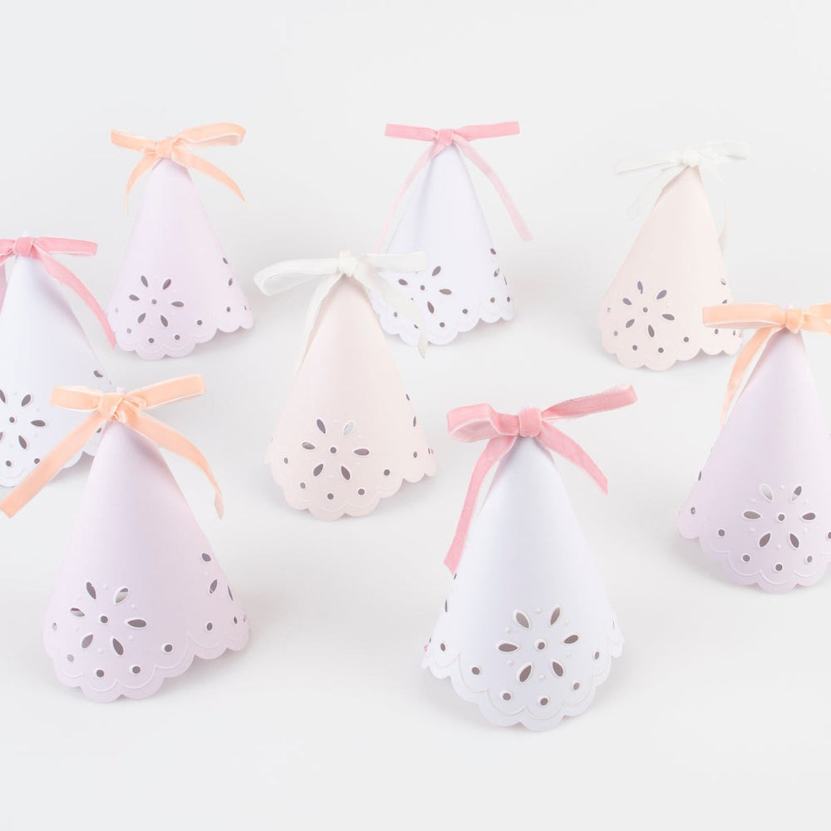 MERI MERI Decorations Broderie Anglaise Pastel Party Hats, 8 Count 636997297217