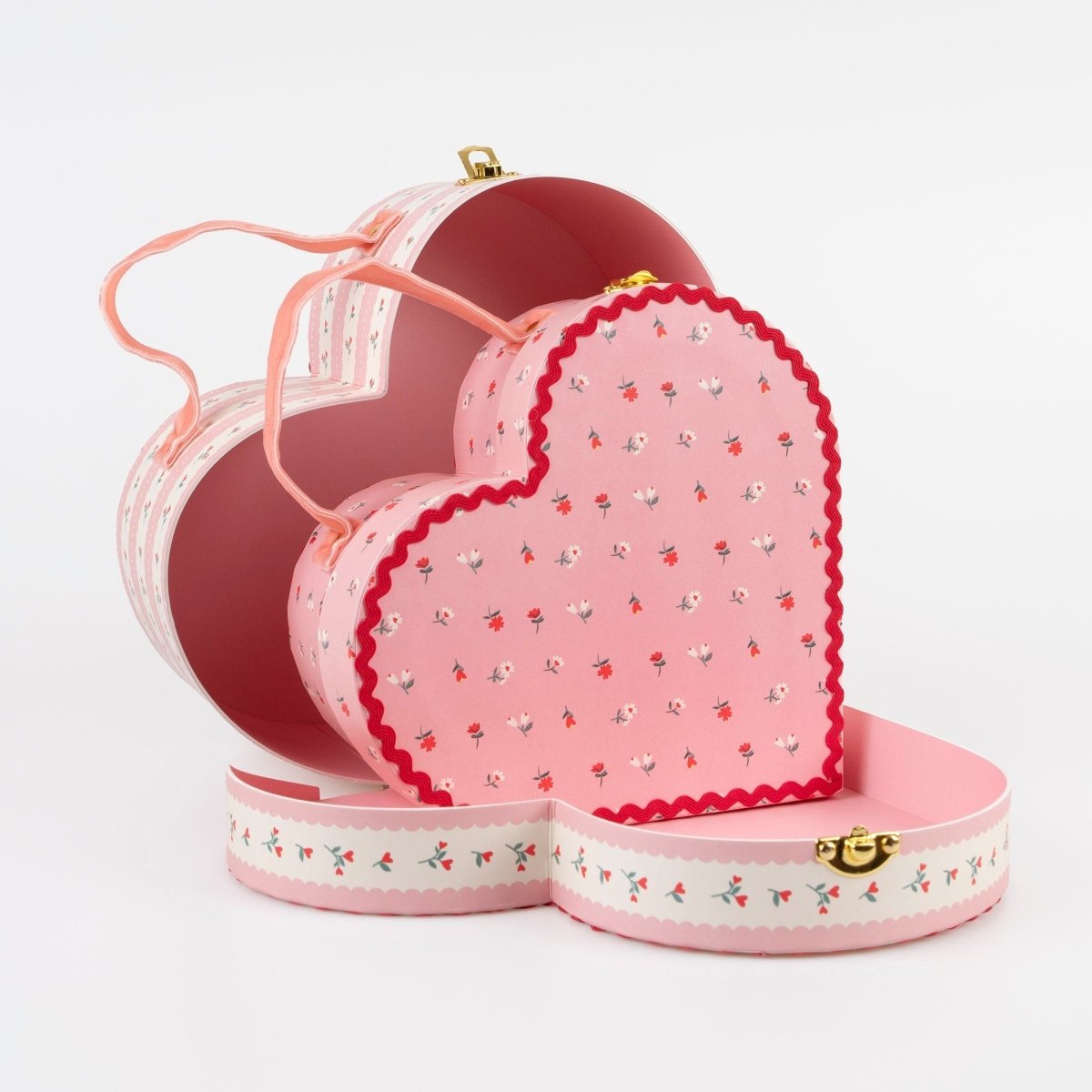 MERI MERI Valentine's Day Love Sweet Love Heart Shaped Suitcases, 2 Count 636997297262