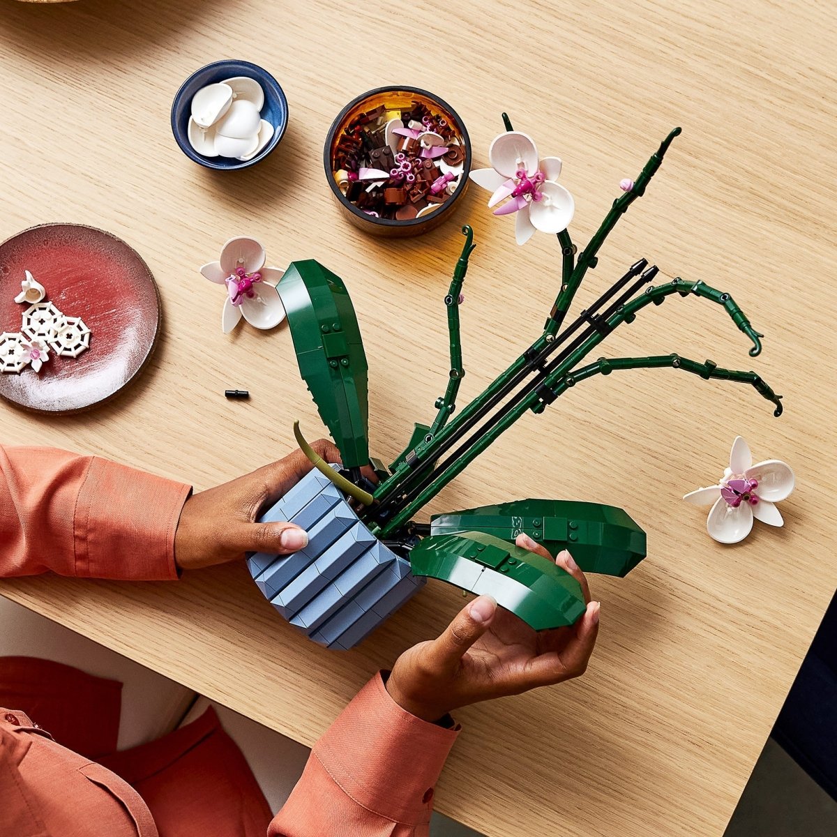 LEGO Icons Orchid, 10311, Ages 18+, 608 Pieces | Party Expert